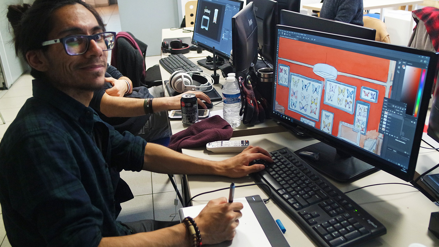 students from la joliverie making an indie game
